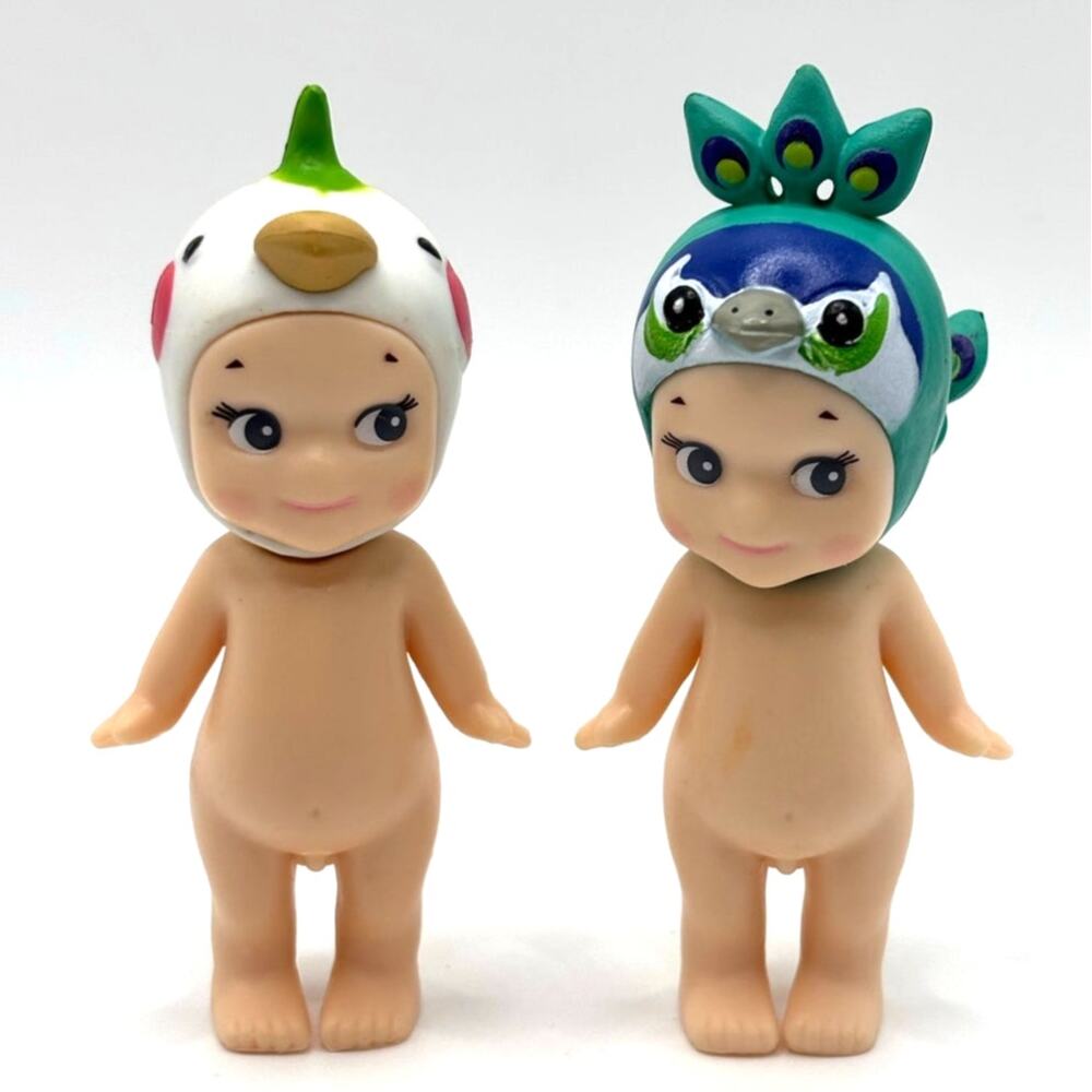 Set of 2 New Unbranded Kewpie/Angel Mini Figures, Parrot & Peacock Costumes